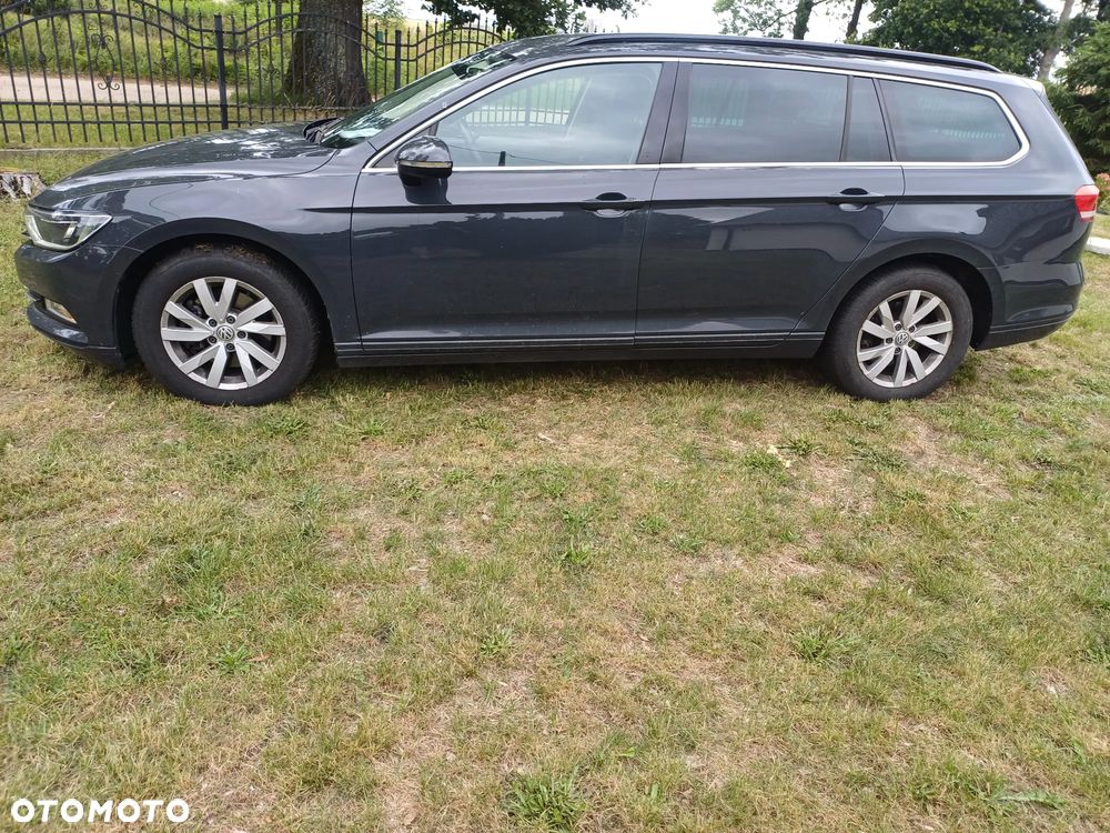 Volkswagen Passat 2.0 TDI SCR DSG Comfortline - 6