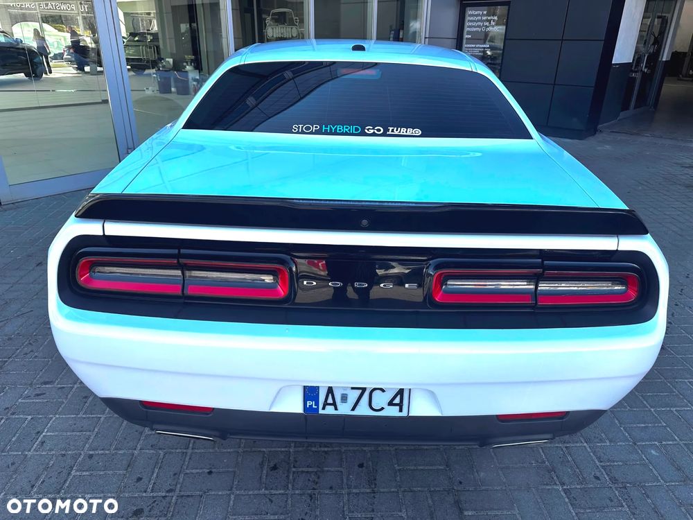 Dodge Challenger 3.6 SXT Plus - 11