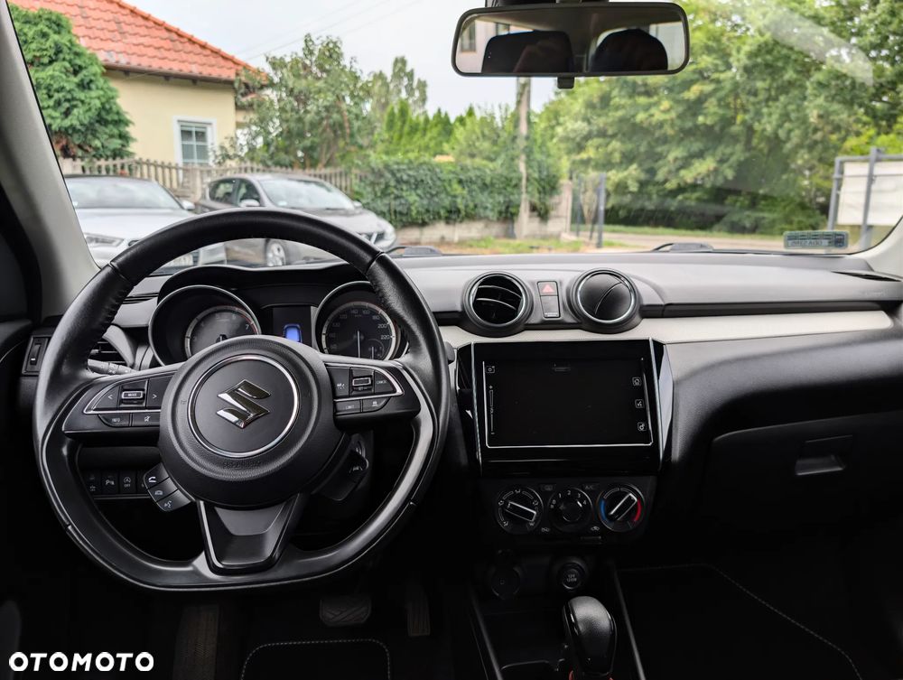 Suzuki Swift 1.2 Dualjet SHVS Premium Plus CVT - 6