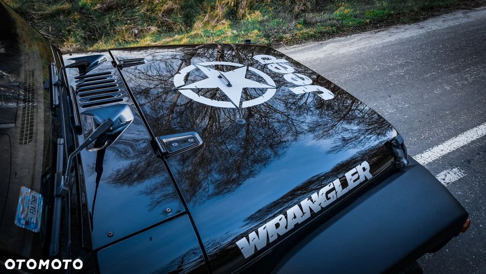 Jeep Wrangler - 13