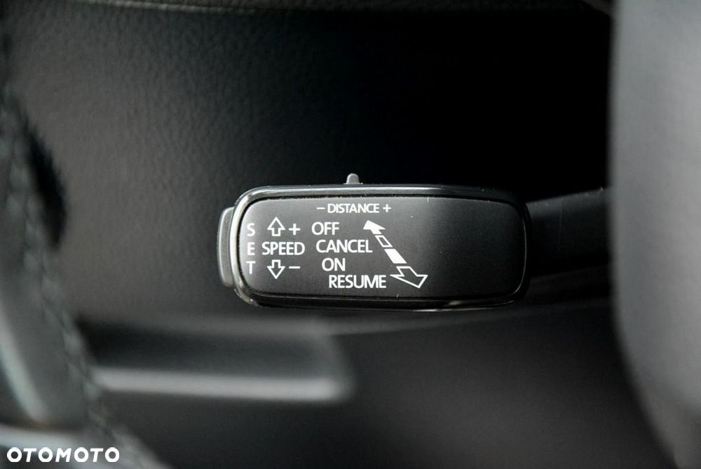 Skoda Superb 2.0 TDI DSG Premium Edition - 25