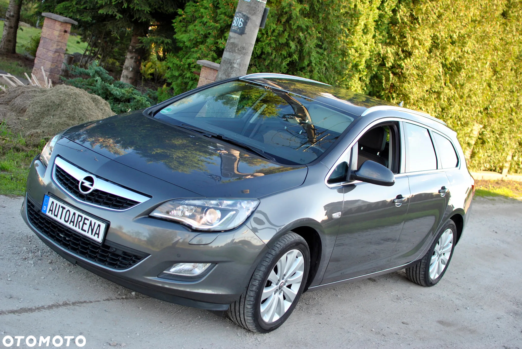 Opel Astra IV 1.4 T Cosmo - 22