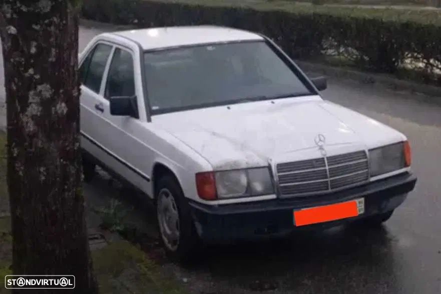Mercedes-Benz A 190 - 1
