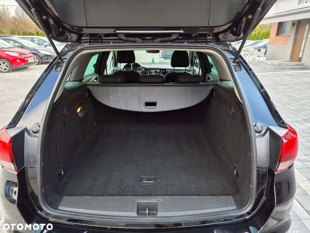 Opel Astra 1.6 CDTI Cosmo - 21