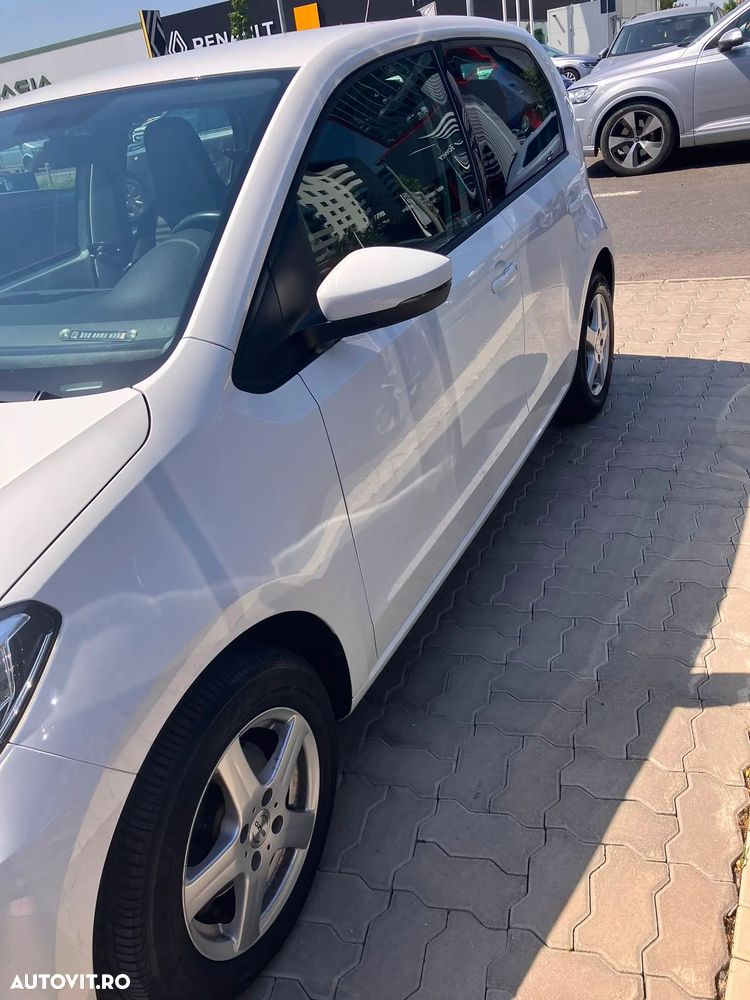 Volkswagen up! - 10