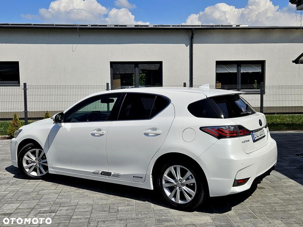 Lexus CT 200h F Sport EU6 - 8
