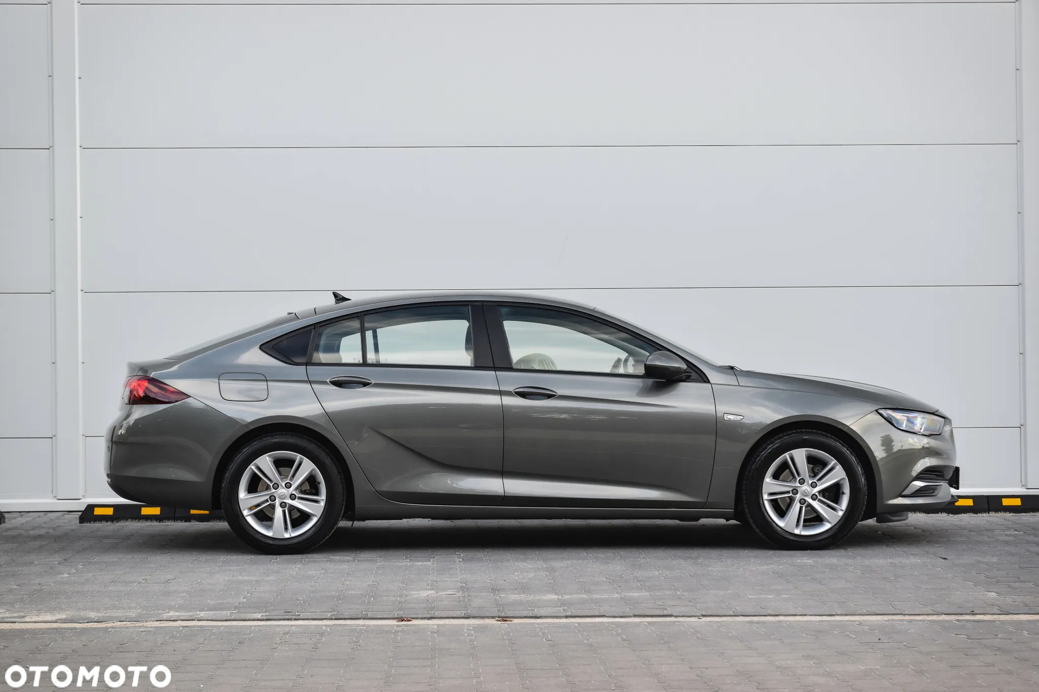 Opel Insignia 1.5 T GPF Elite S&S - 13