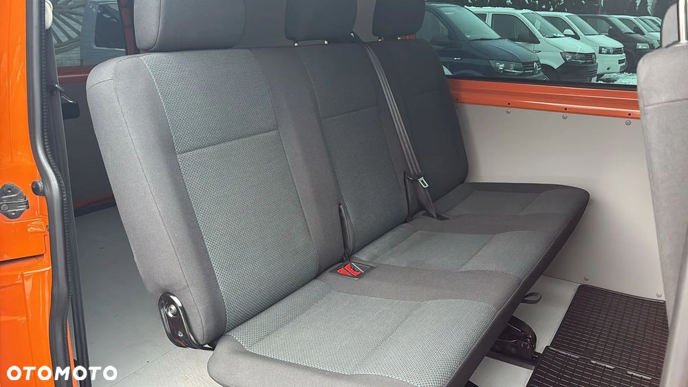 Volkswagen Transporter - 24