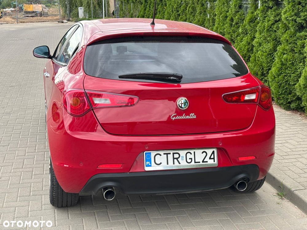 Alfa Romeo Giulietta 2.0 JTDM Distinctive - 8