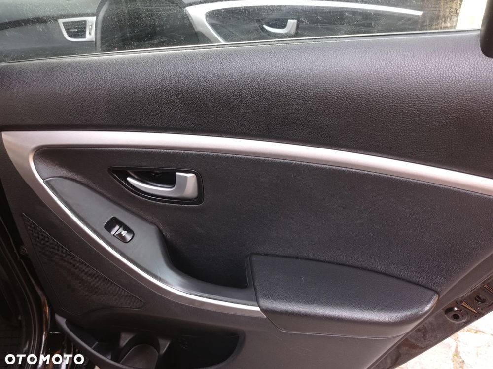 Hyundai i30 1.6 GDI Premium - 30