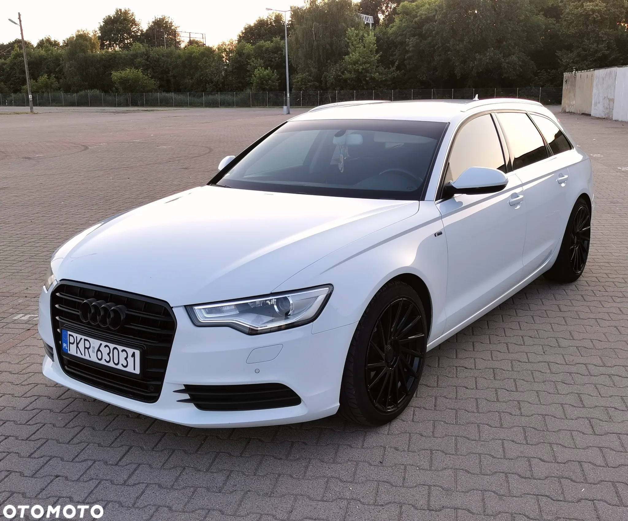 Audi A6 Avant 2.0 TDI DPF multitronic sport selection - 16