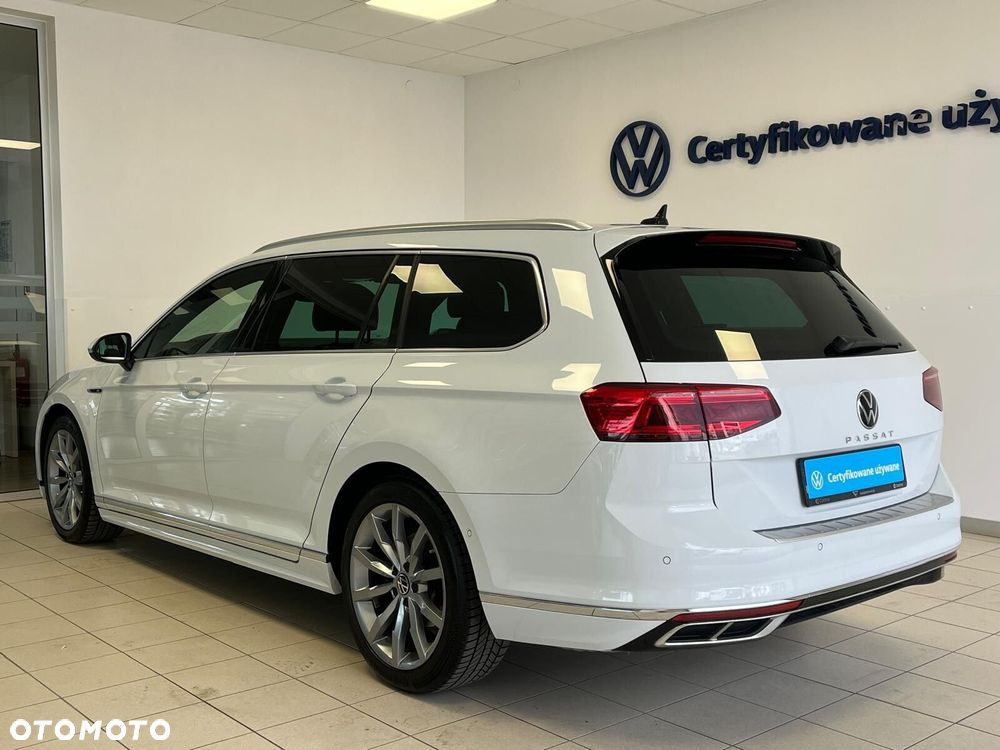 Volkswagen Passat Variant 2.0 TSI Elegance DSG - 9