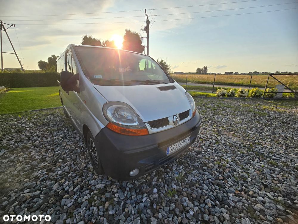 Renault Trafic - 1