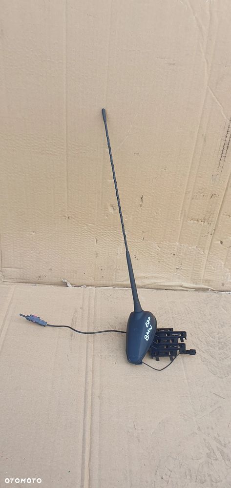 Antena dachowa radia  BMW 1 E81 6925356 - 1