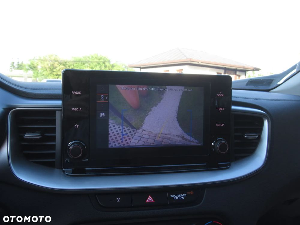 Kia Ceed 1.5 T-GDI M - 19