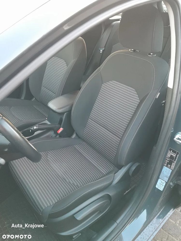 Kia Ceed 1.5 T-GDI M - 26