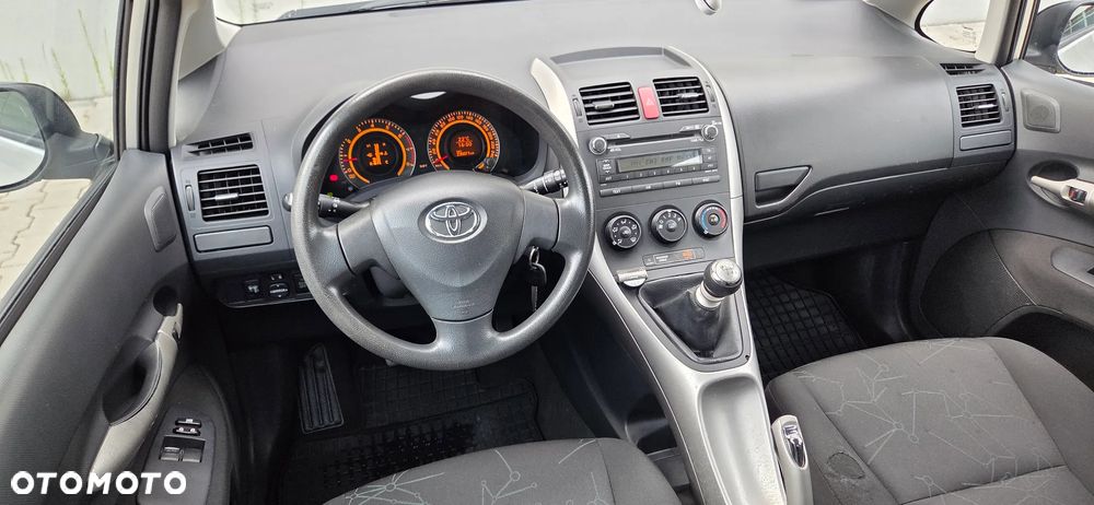 Toyota Auris 1.33 VVT-i Life - 22