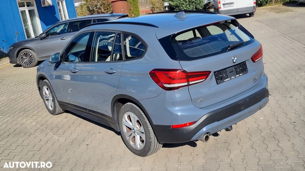 BMW X1 xDrive25e xLine - 29