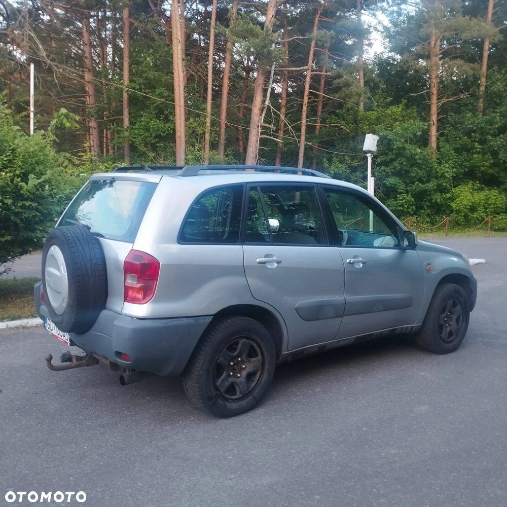 Toyota RAV4 2.0 D-4D 4x4 - 13