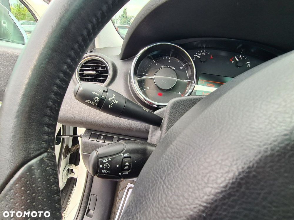 Peugeot 3008 1.6 BlueHDi Allure S&S - 18