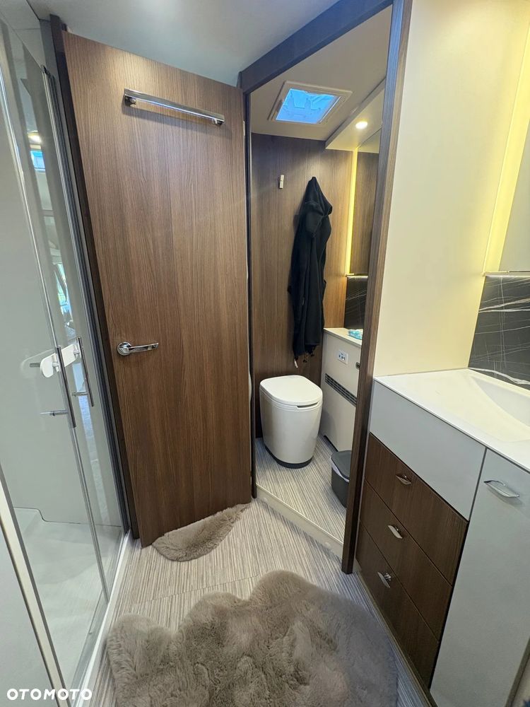 Burstner ELEGANCE - 11