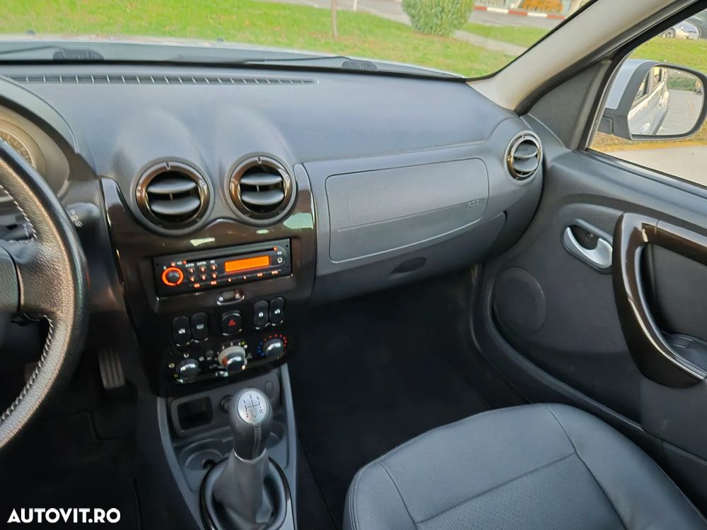 Dacia Duster 1.6 16V 4x2 Prestige - 6