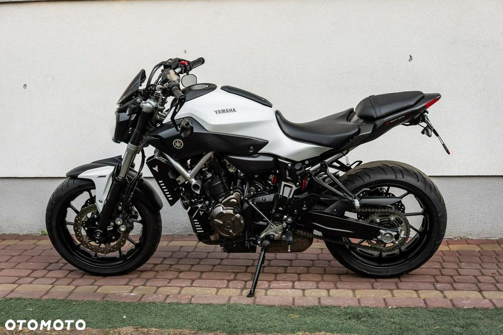 Yamaha MT - 5