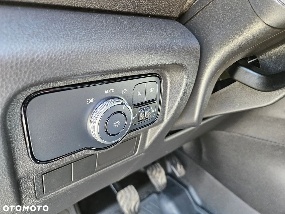 Mercedes-Benz Citan 110 rok 2022 diesel klima ele. fotele 3-osobowy ciężarowy vat1 kamera asystent 52000km - 23