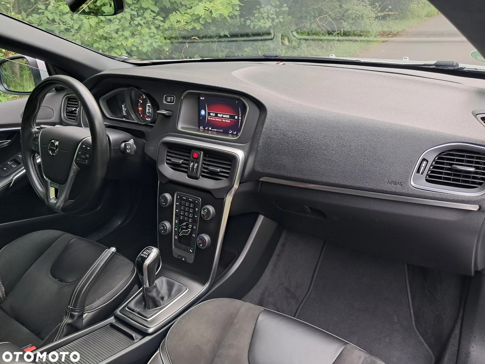 Volvo V40 T2 Drive-E R-Design Momentum - 7