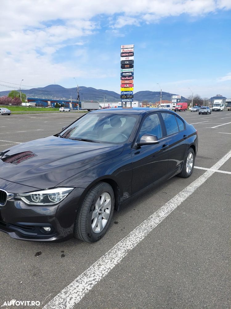 BMW Seria 3 320d xDrive Advantage - 1