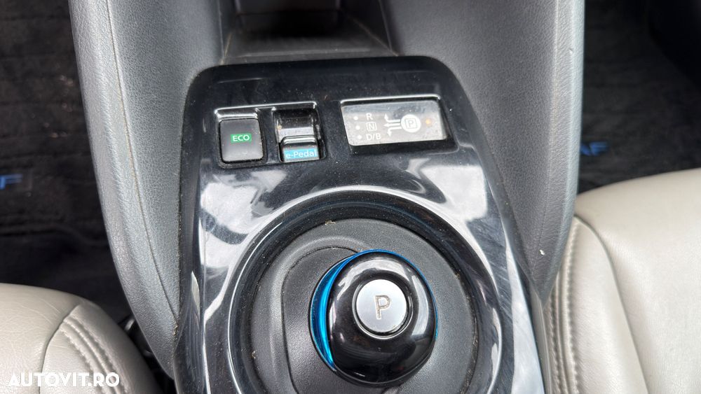 Nissan LEAF - 13