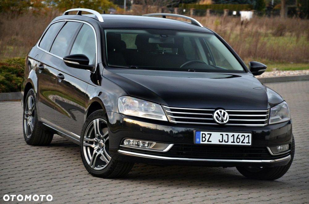 Volkswagen Passat - 1