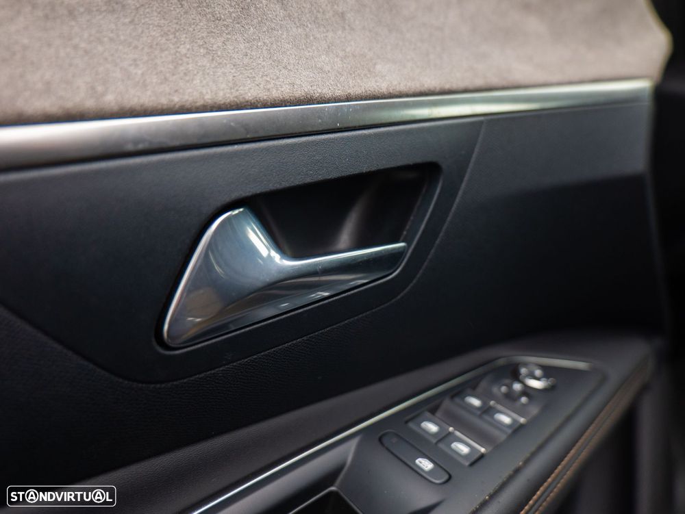 Peugeot 3008 1.6 Hybrid GT e-EAT8 - 12