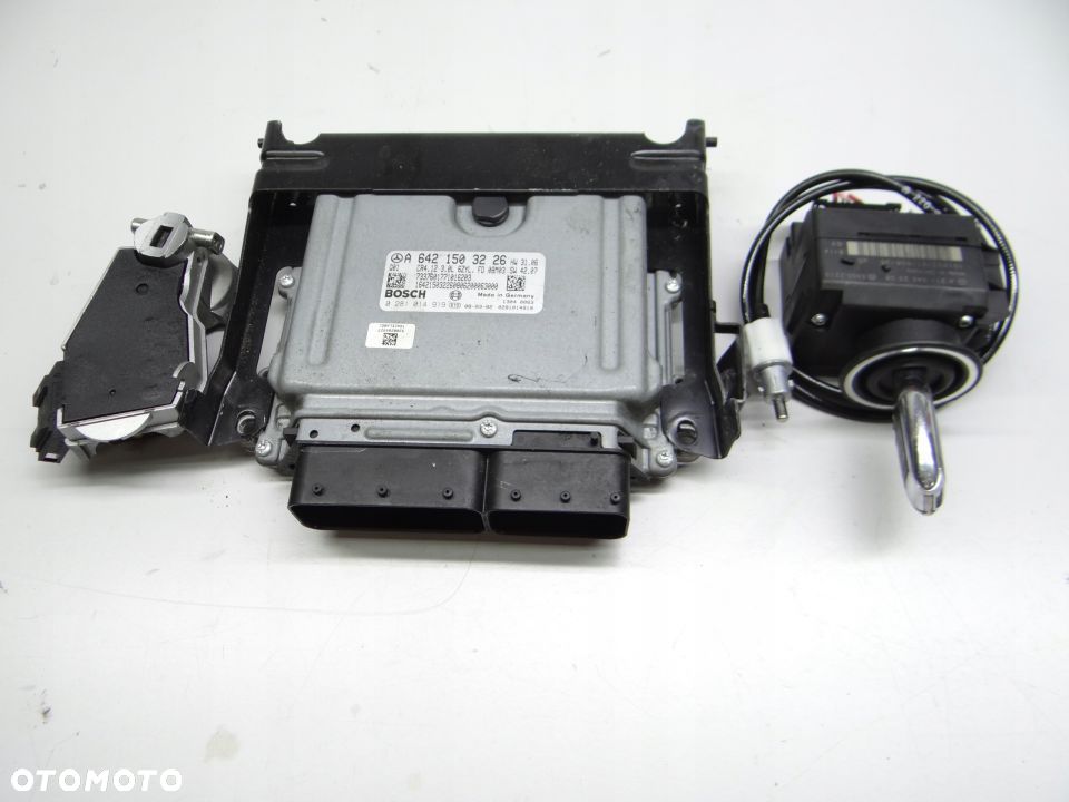 Mercedes E Klasa W211 3.0CDI V6 Zestaw startowy 6421503226 - 1