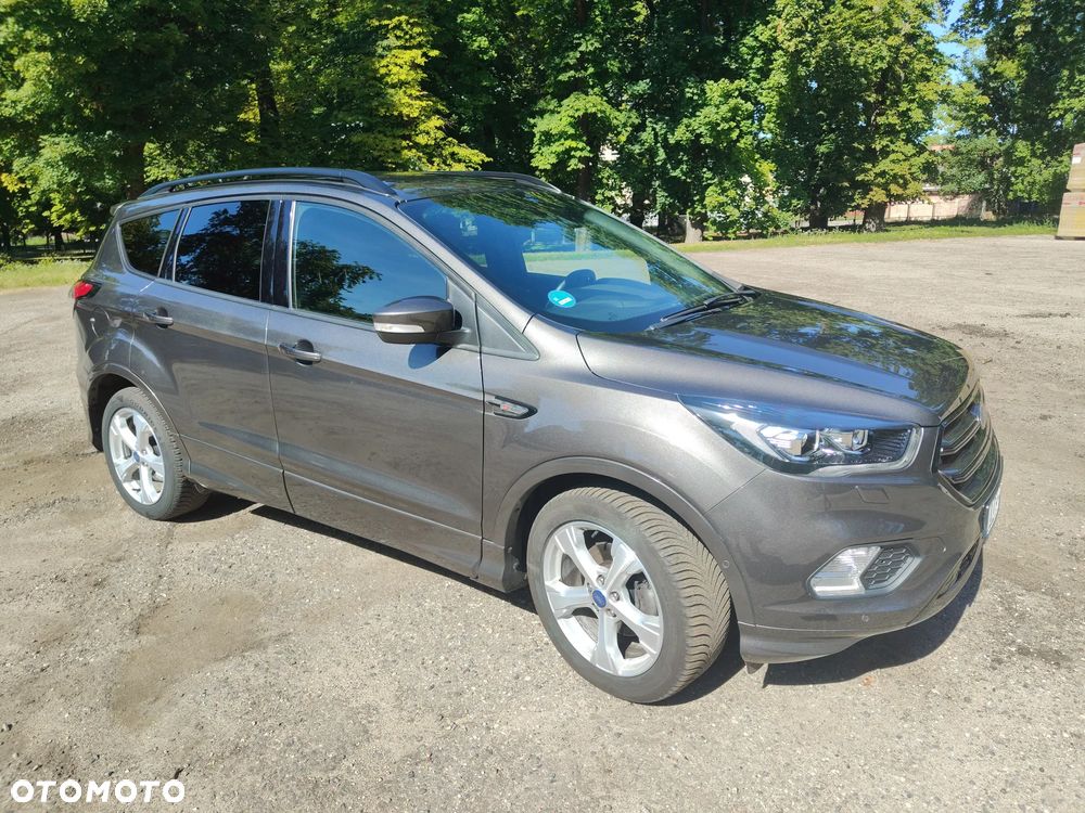 Ford Kuga 1.5 EcoBoost 2x4 ST-Line - 31