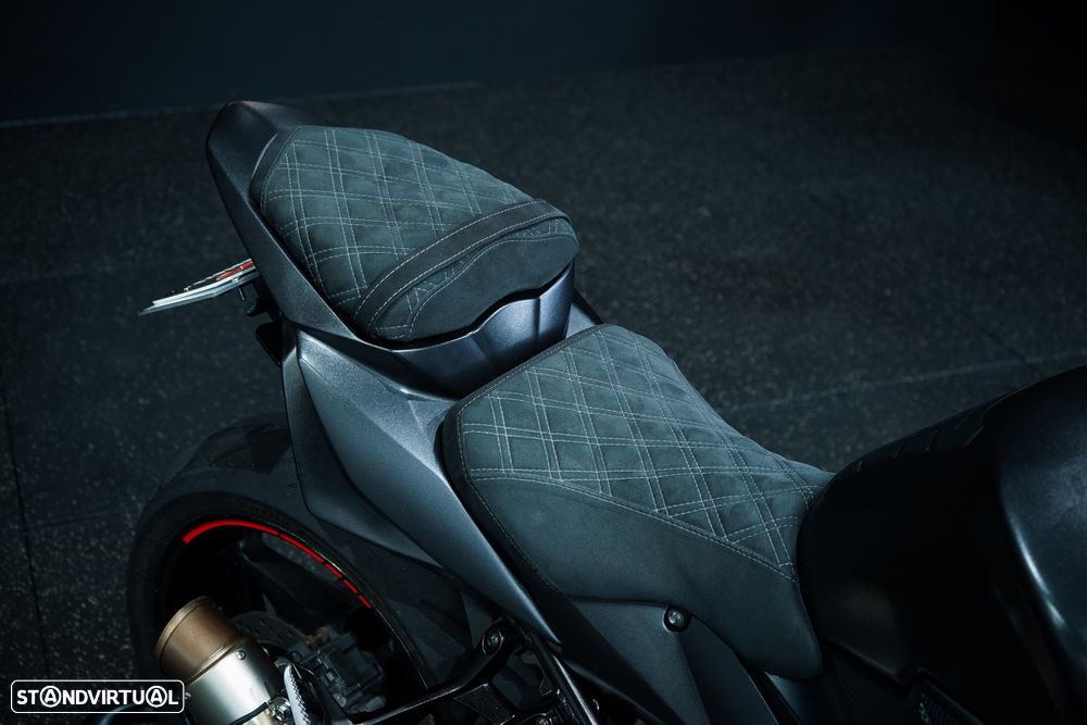 Suzuki GSR Edição Limitada Freegun - 6