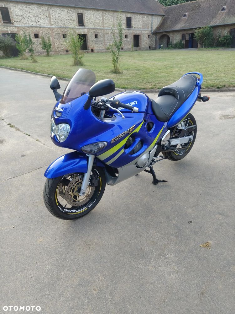 Suzuki GSX - 4