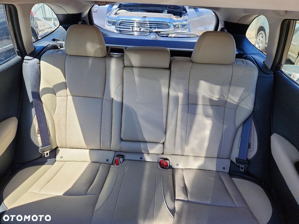 Subaru Outback 2.5i Exclusive - 9