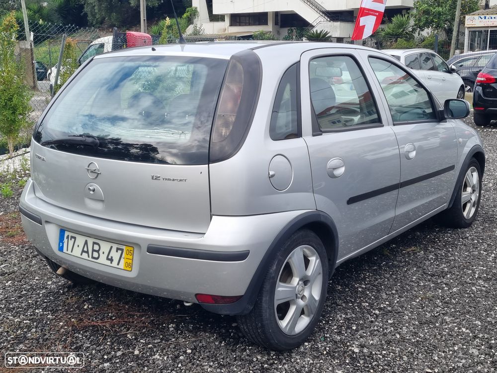 Opel Corsa 1.2 Twinport Enjoy - 2