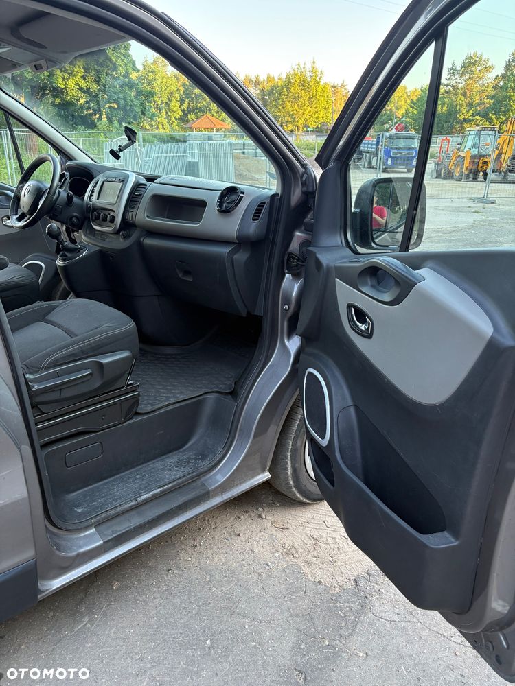 Renault Trafic - 12