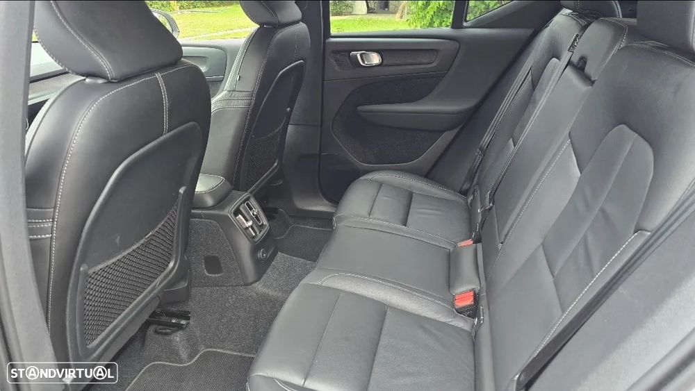 Volvo XC 40 1.5 T4 PHEV Plus Dark - 32