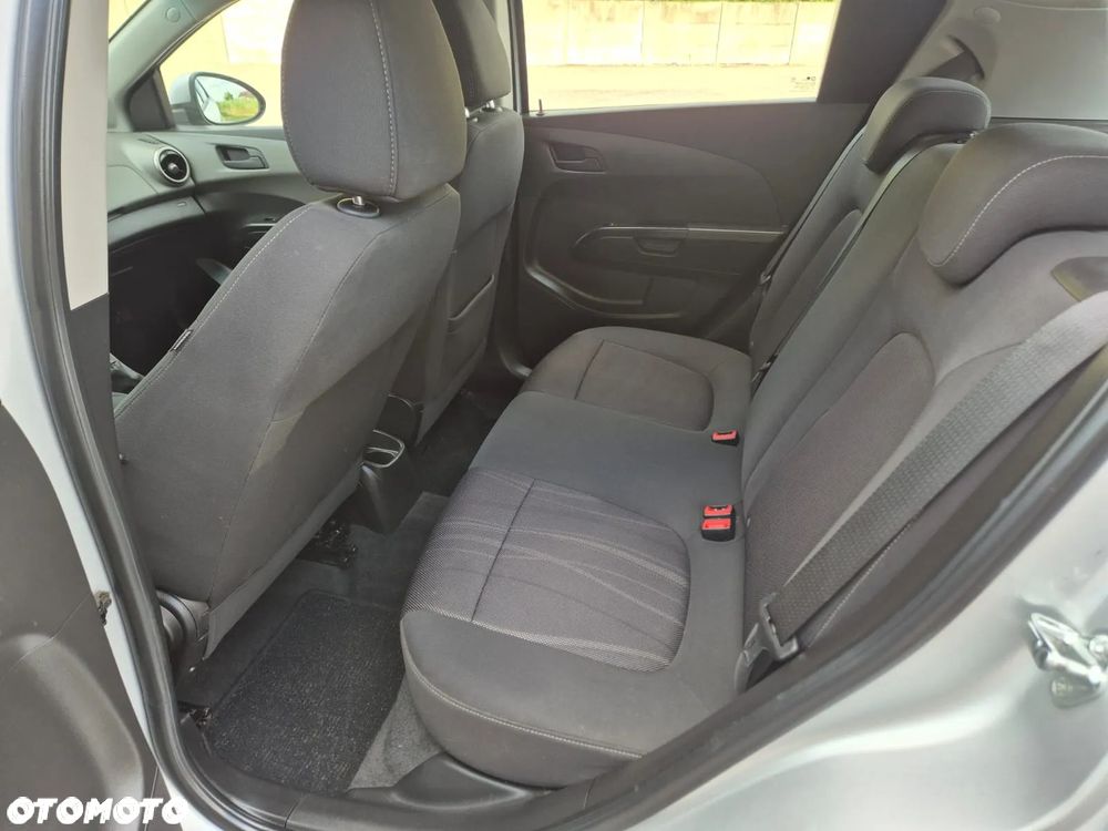 Chevrolet Aveo - 21