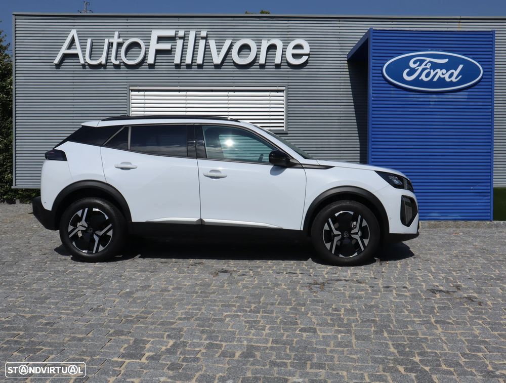 Peugeot 2008 1.2 PureTech Allure - 4