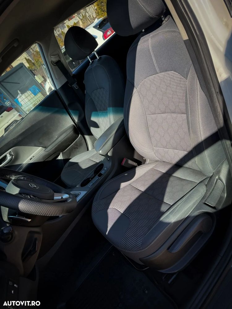 Kia Niro 1.6 GDI HEV 2WD OPF Aut. Edition 7 - 10