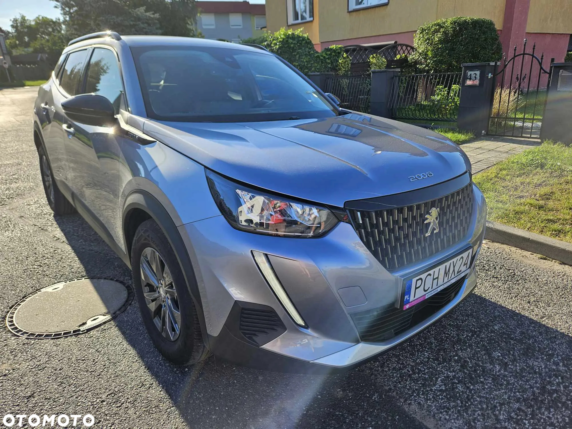 Peugeot 2008 - 8