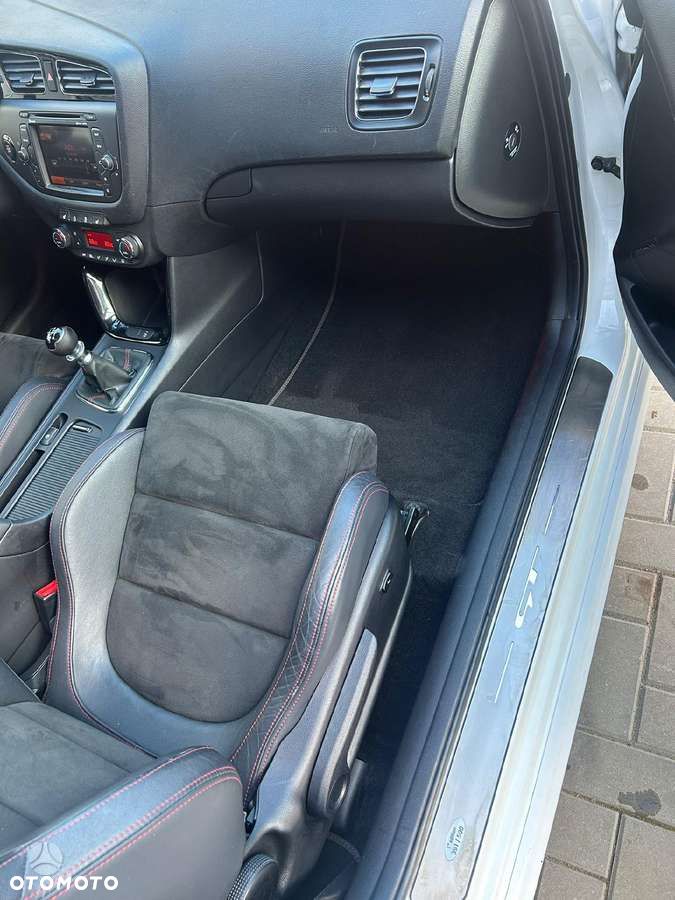Kia Ceed 1.6 T-GDI GT-Challenge - 9