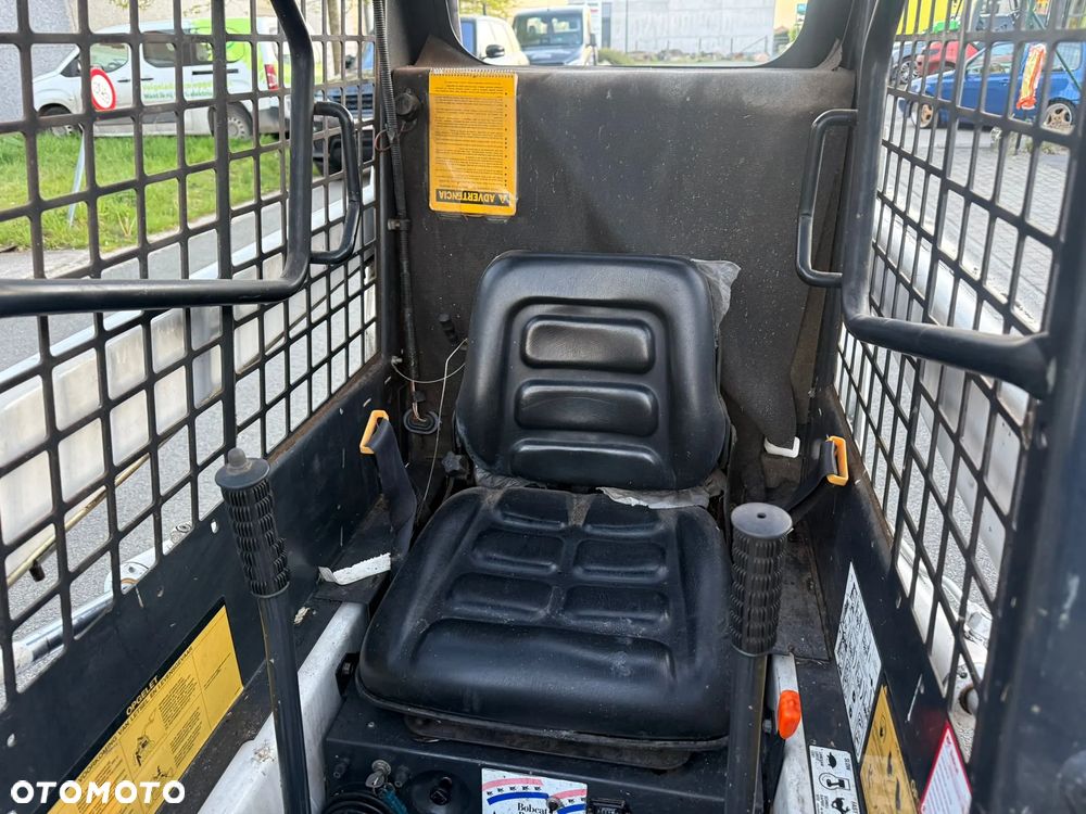 Bobcat 440B - 31