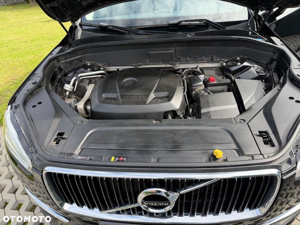 Volvo XC 90 - 32
