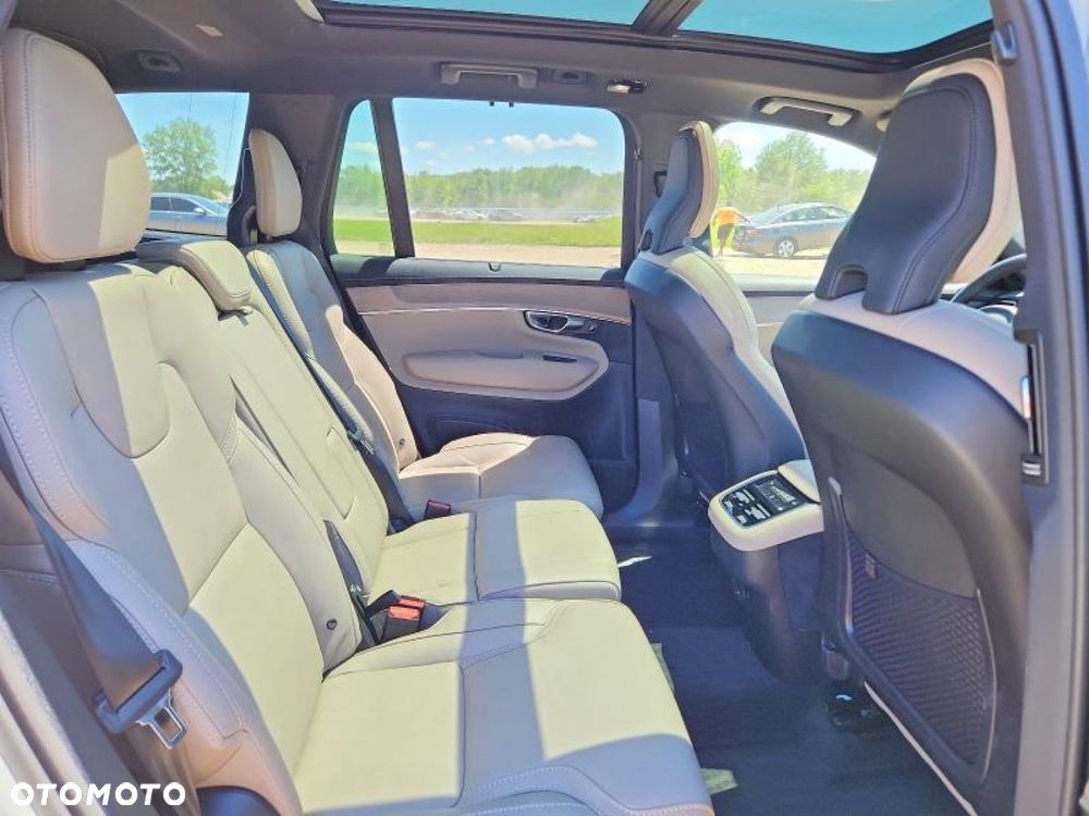 Volvo XC 90 - 11