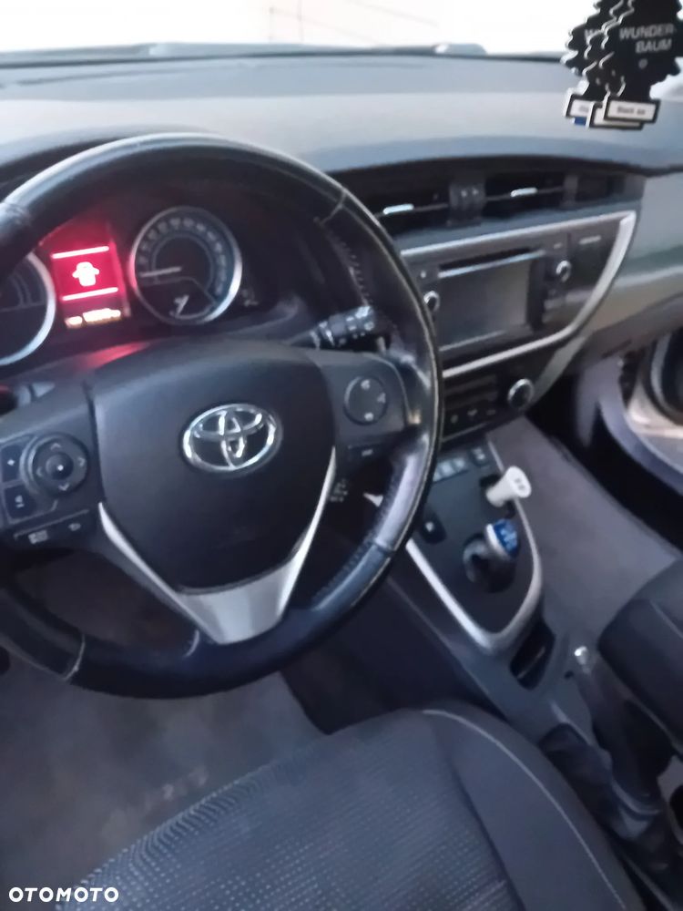 Toyota Auris 1.8 HSD Luna - 9